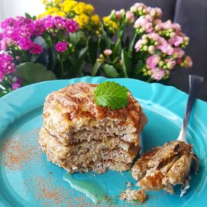 Panqueca de banana com canela